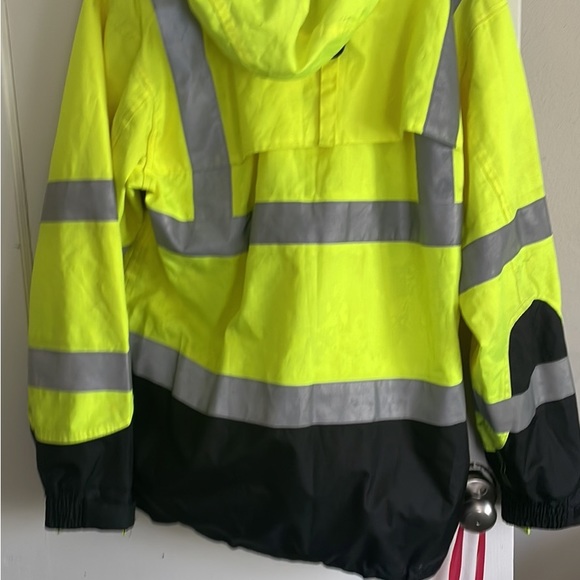 3M scotch light, rain, jacket, and pants with hoodie - Picture 1 of 4